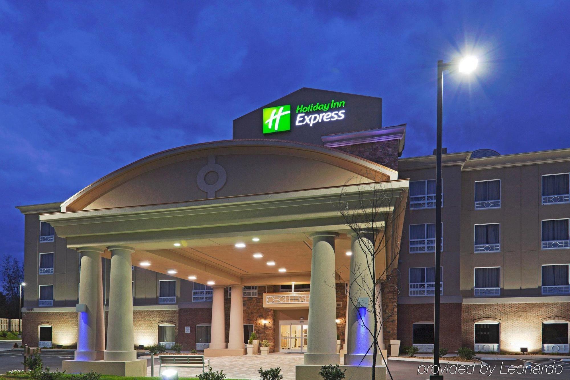 Holiday Inn Express Columbia By Ihg Exterior photo