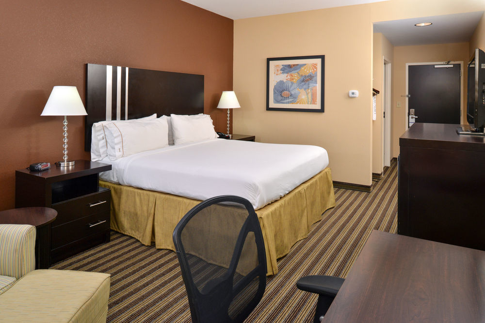 Holiday Inn Express Columbia By Ihg Exterior photo